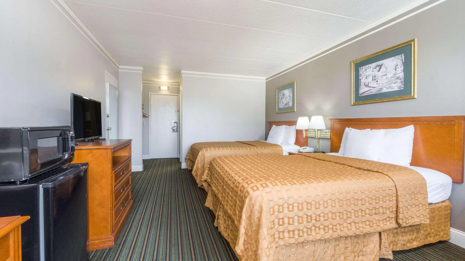 Days Inn By Wyndham Columbus East Airport United States