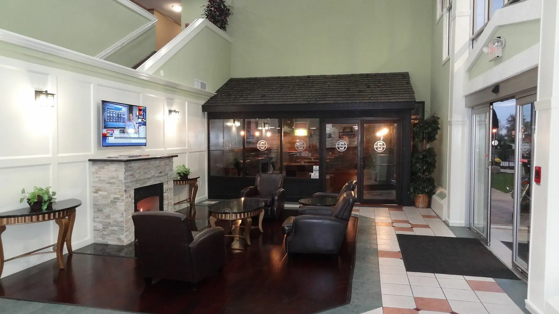 Days Inn By Wyndham Columbus East Airport Hotel